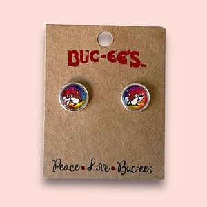 🆕 Buc-ees Beaver Stud Earrings Jewelry - Beaver Mascot Face Head - Tie-Dye